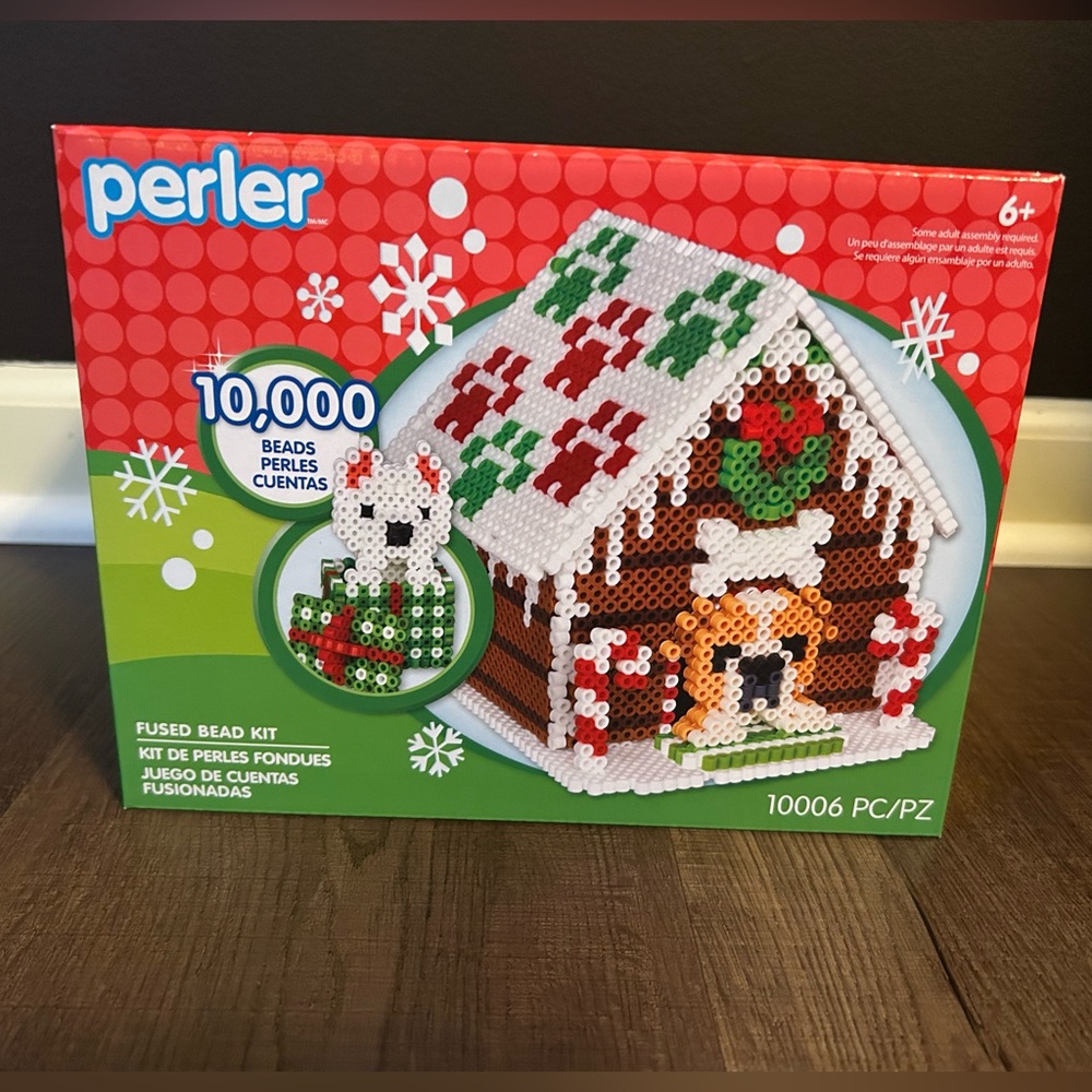 Perler Fused Bead Kit-3D Doghouse Gingerbread NWOT 10,000 Beads New In Box